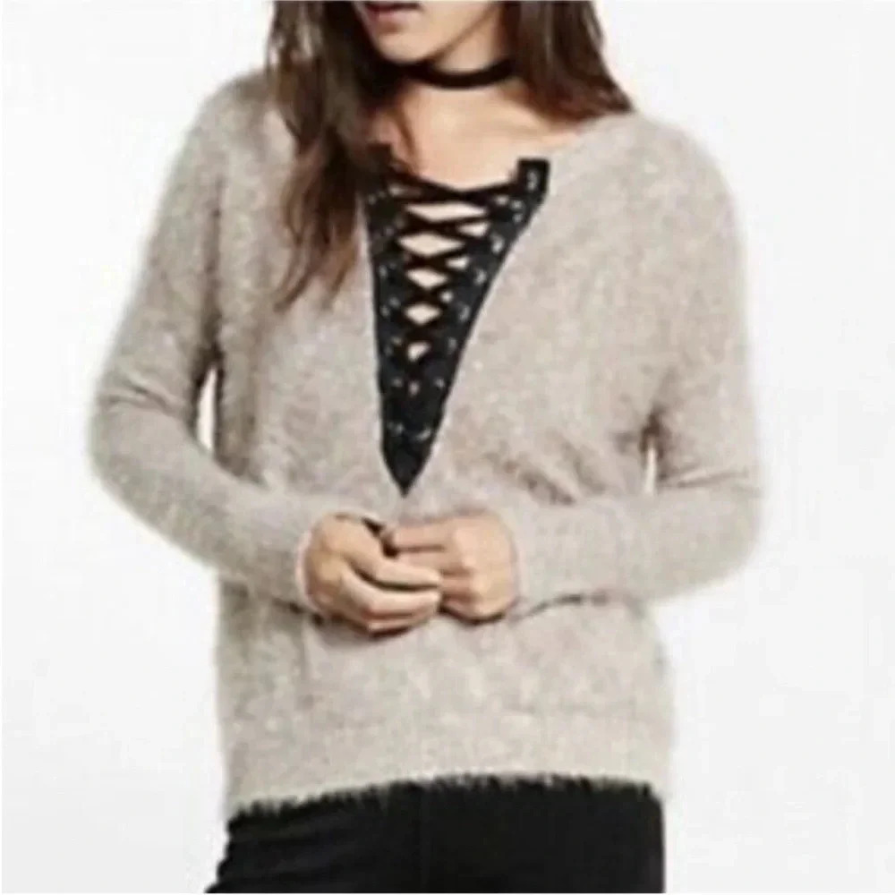 EXPRESS | Mauve Fuzzy Eyelash Sweater Lace Up Front Plunge‎ Cut